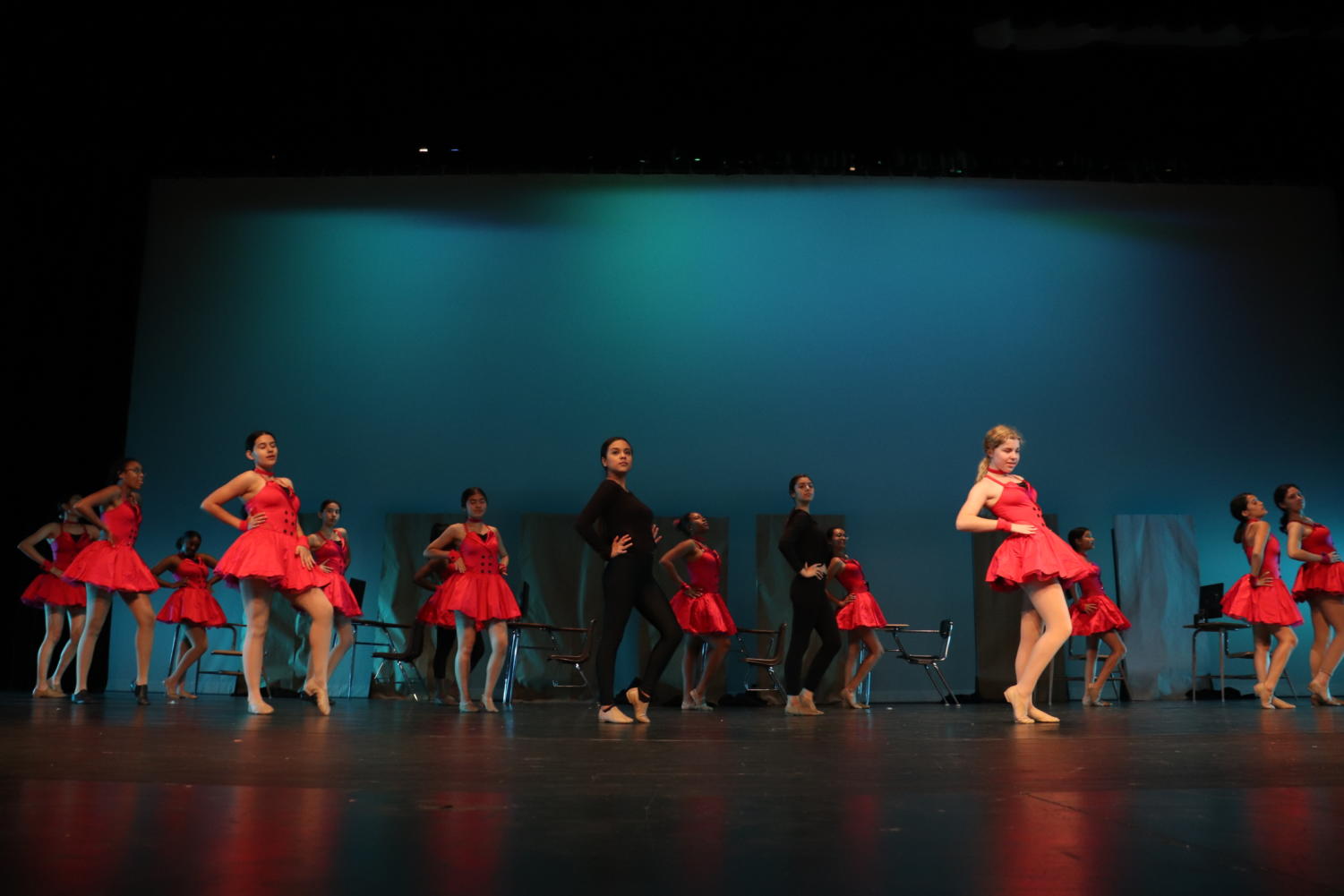 Dancers Bust a Move (Photo Gallery)